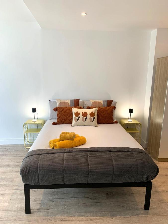 Modern Studio Flat Near Highbury & Islington Station Londra Dış mekan fotoğraf